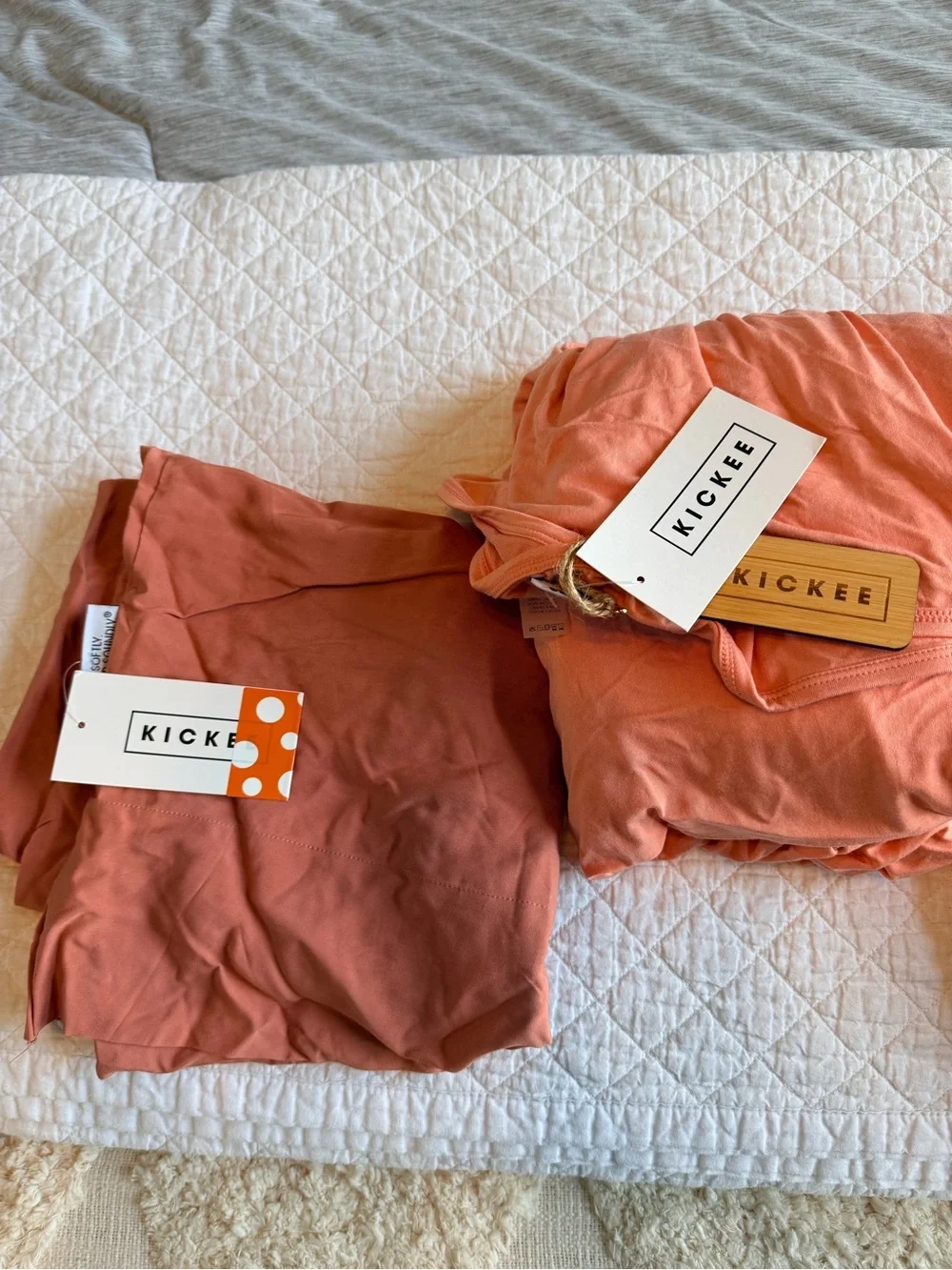 NWT KICKEE Twin Bedding Set - Bamboo Sheet, Throw Blanket, Woven Pillowcase